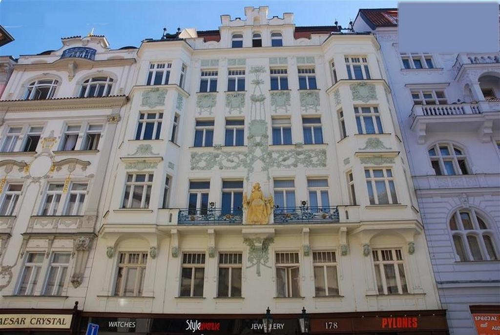 Charles IV Apartments Prague Extérieur photo