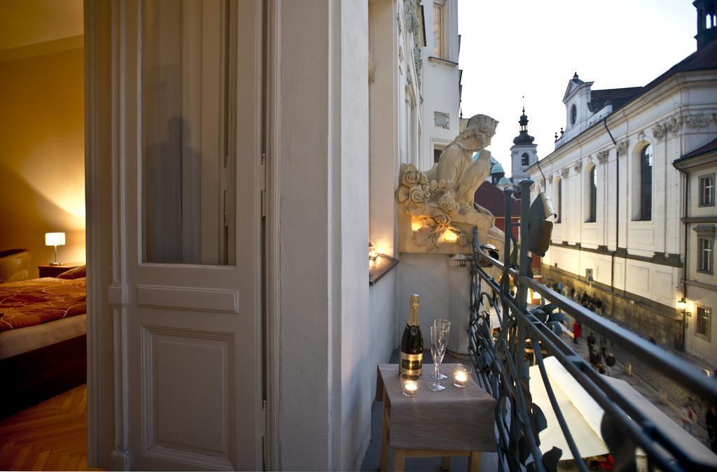 Charles IV Apartments Prague Extérieur photo