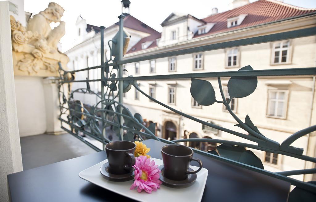 Charles IV Apartments Prague Extérieur photo