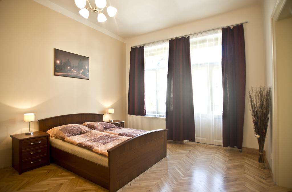Charles IV Apartments Prague Extérieur photo