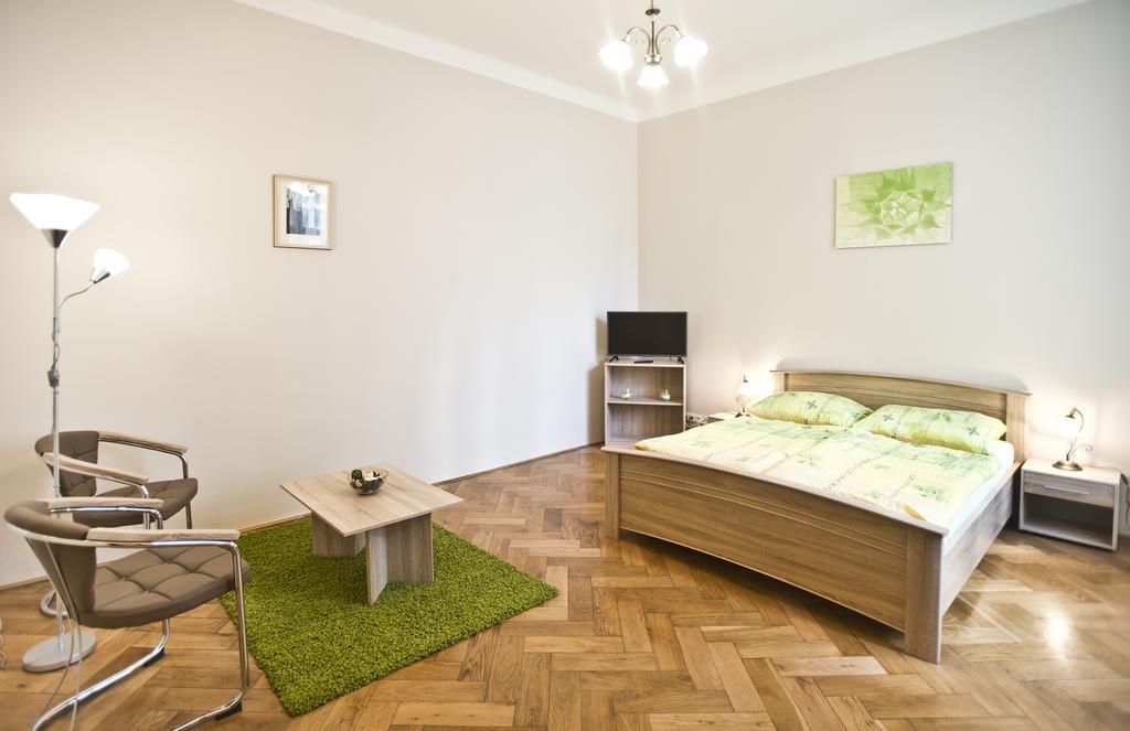 Charles IV Apartments Prague Extérieur photo