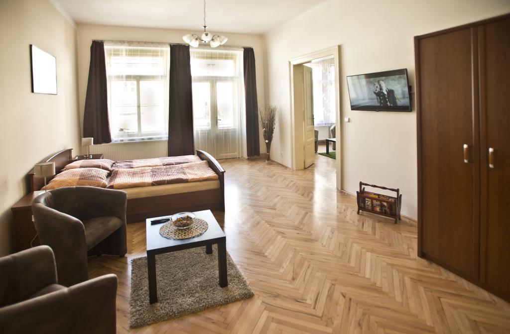 Charles IV Apartments Prague Extérieur photo